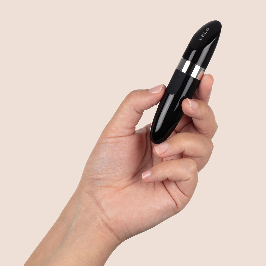 LELO MIA™ 2 | discreet lipstick vibe