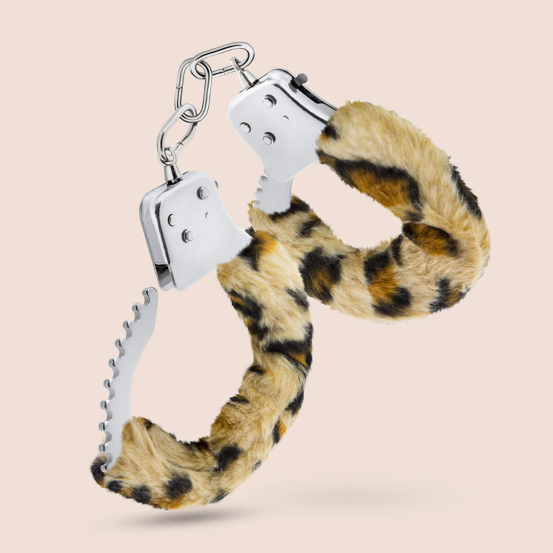 Temptasia Cuffs Leopard | fluffy handcuffs