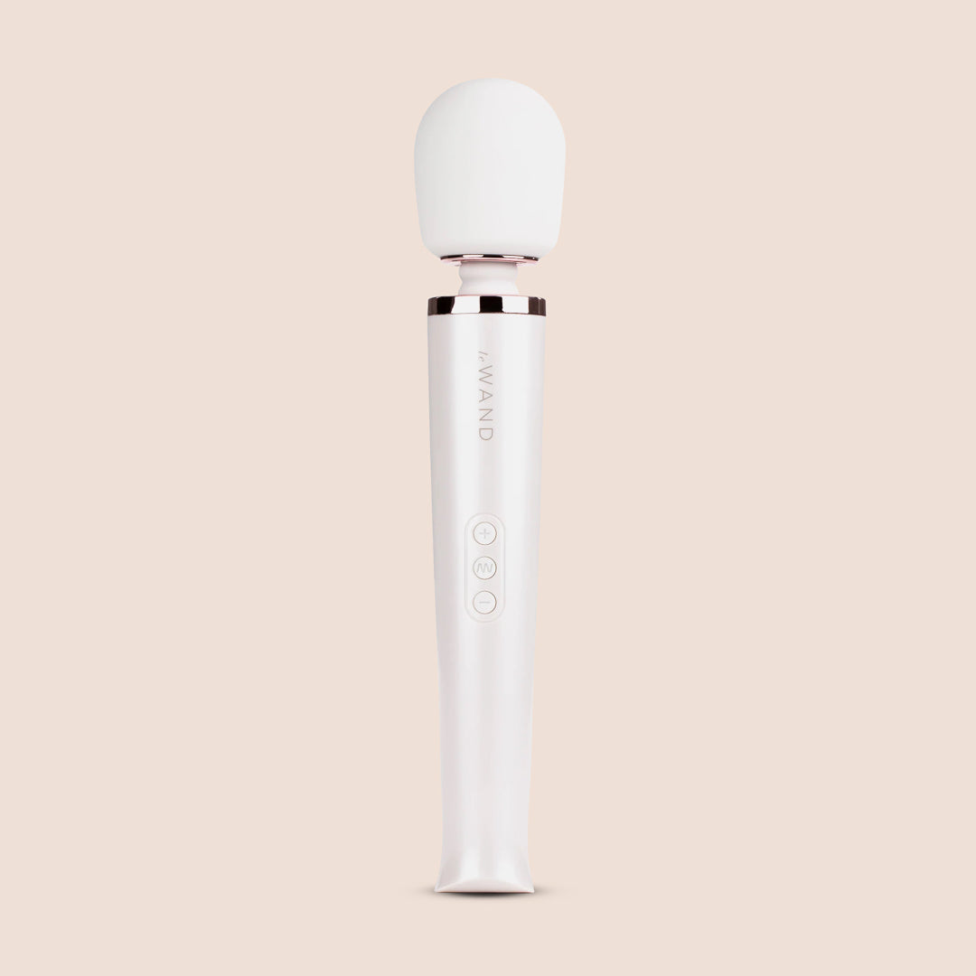 Le Wand Rechargeable Vibrating Massager | full size rechargeable body massager