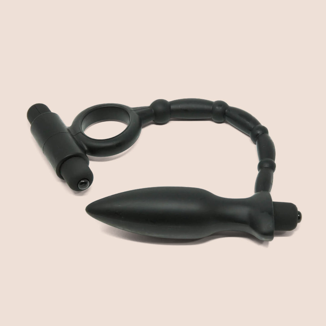 Anal Fantasy Ass-Kicker with C–ckring | vibrating plug with vibrating c-ring