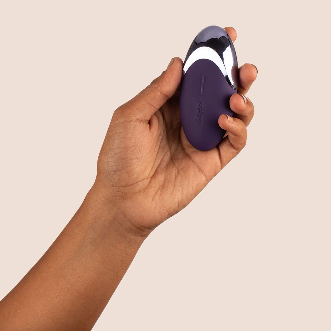 Satisfyer Lay-on Purple Pleasure | lay-on vibrator