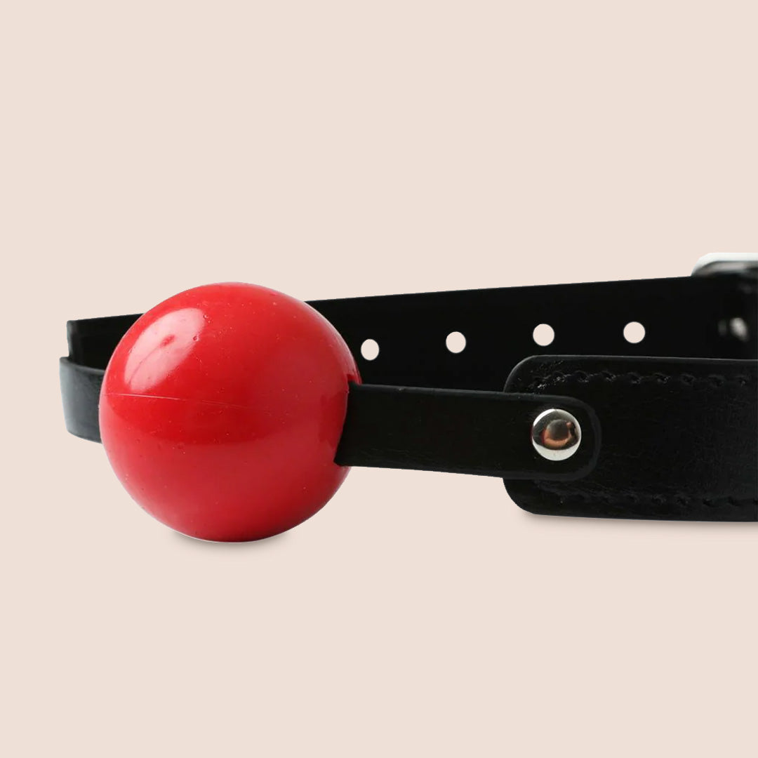 Sex & Mischief Solid Ball Gag | soft rubber ball