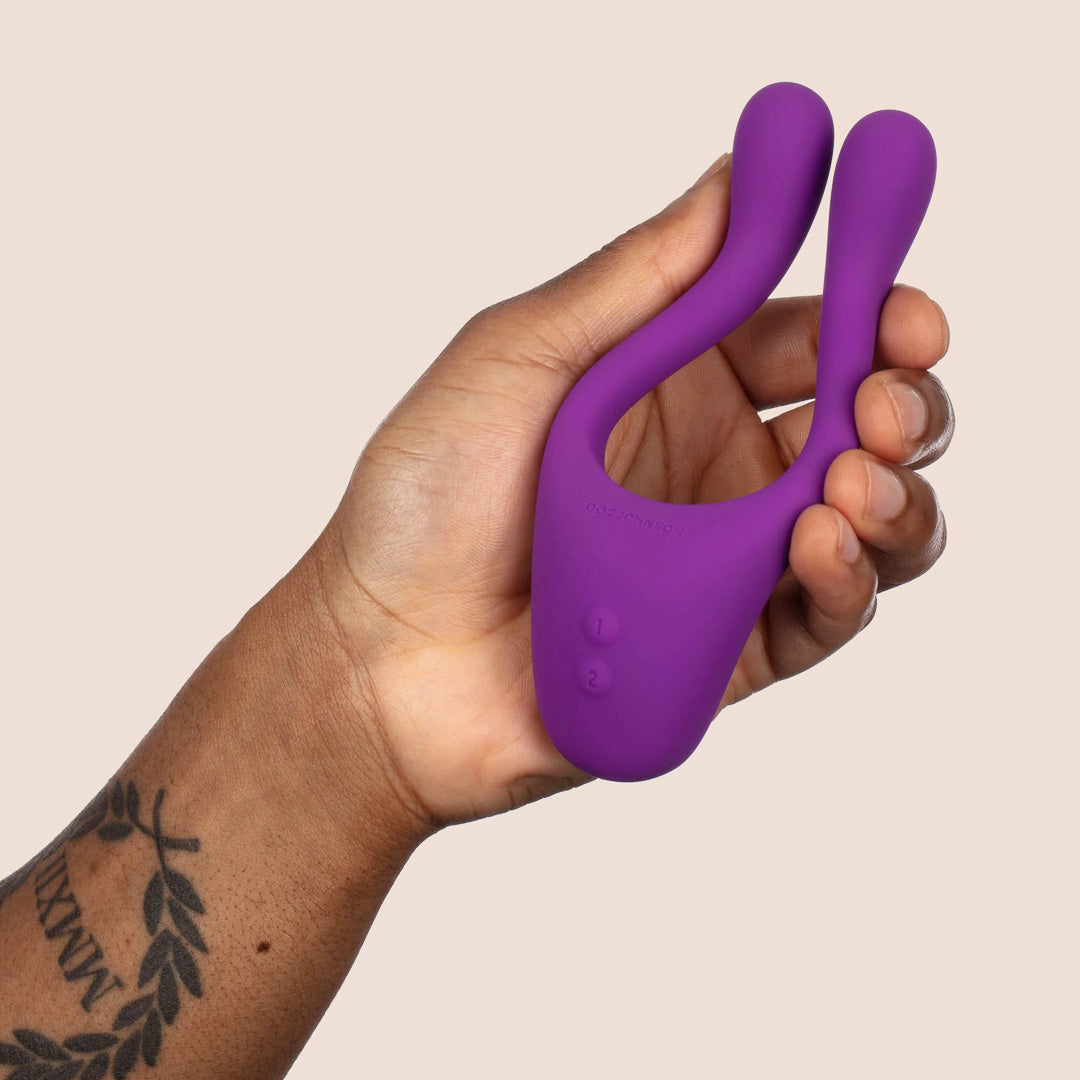 TRYST Multi Erogenous Zone Massager | versatile vibrator, solo or par simplipleasures.com TRYST Multi Erogenous Zone Massager | versatile vibrator, solo or par simplipleasures.com